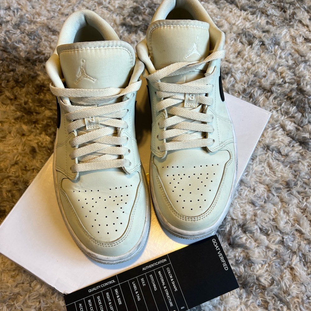 Nike Air Jordan 1 Low Coconut Milk W 9